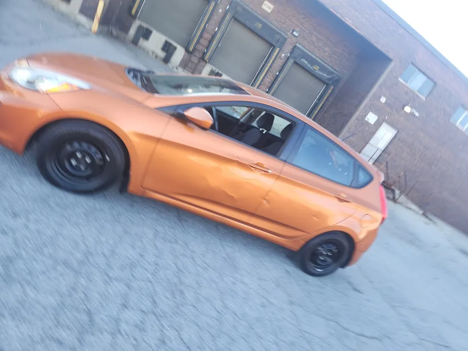 Hyundai Accent 2015 photo 3