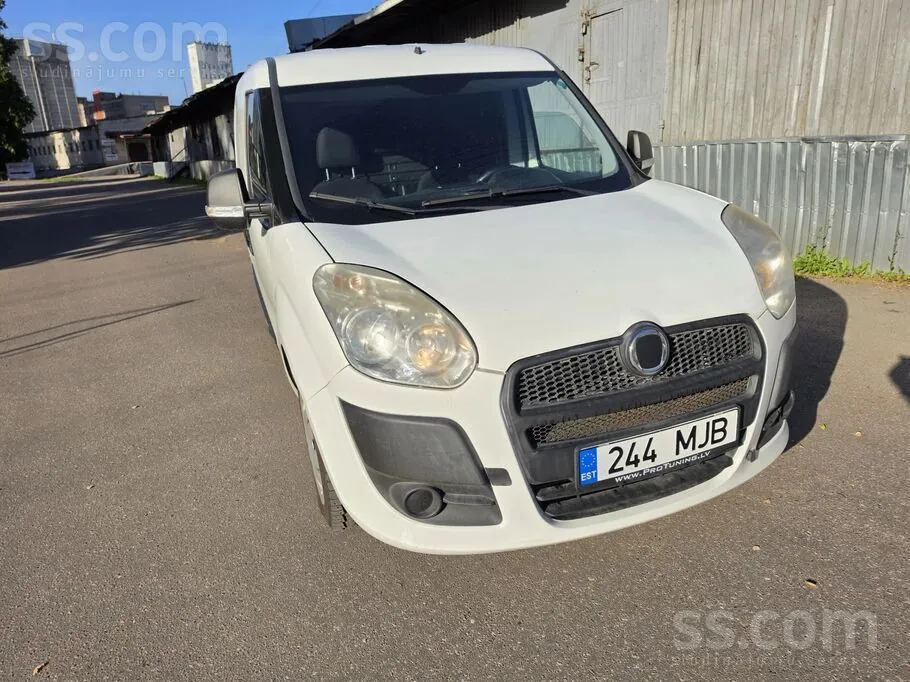Fiat Doblo 2013 photo 2