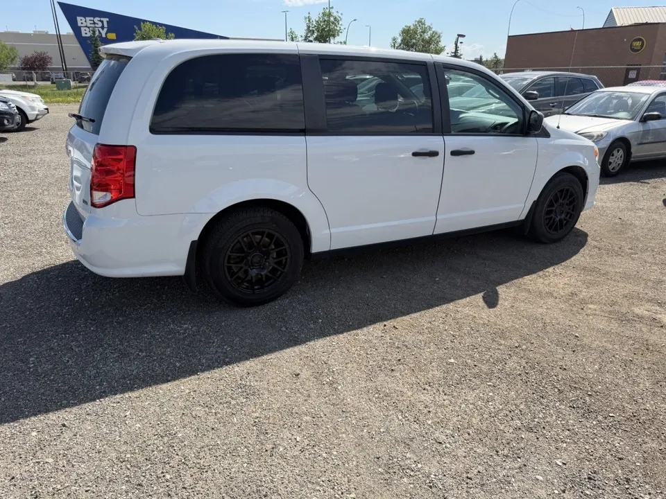 Dodge Grand Caravan 2018 photo 5