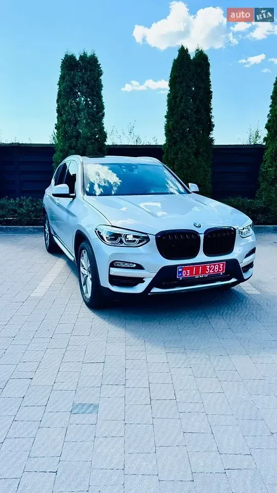 BMW X3 2019 photo 3