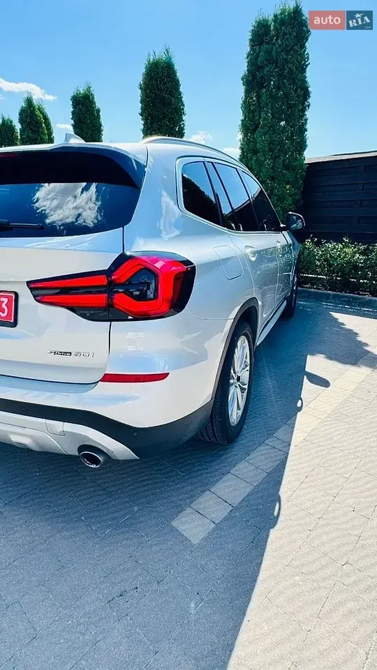 BMW X3 2019 photo 2