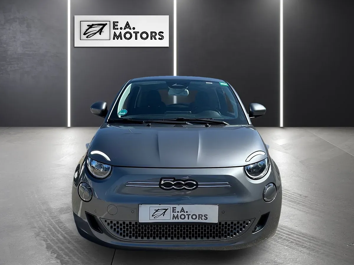 Fiat 500E 2023 photo 2