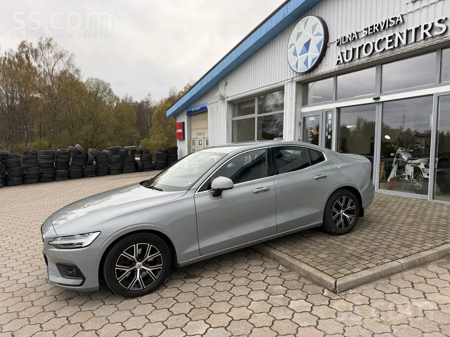 Volvo S60 2024 photo 4