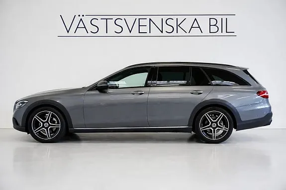 Mercedes-Benz E220 2022 photo 2