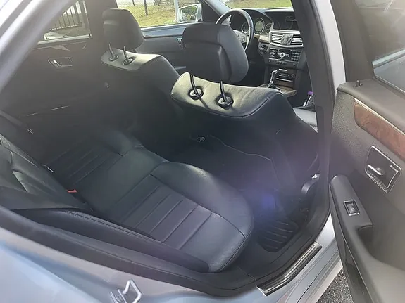 Mercedes-Benz E250 2010 photo 5