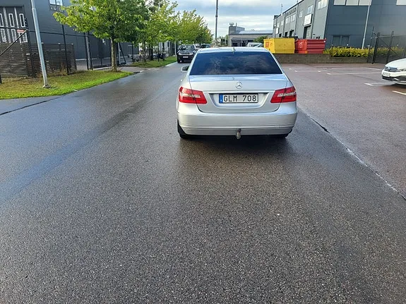Mercedes-Benz E250 2010 photo 4