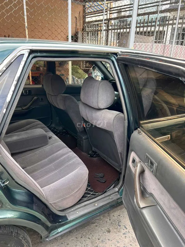 Toyota Camry 1989 photo 3