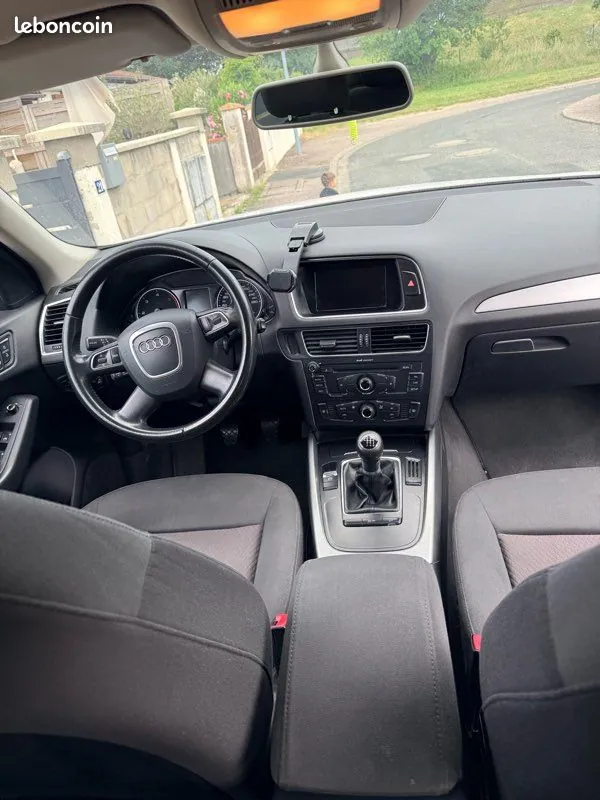 Audi Q5 2011 photo 2
