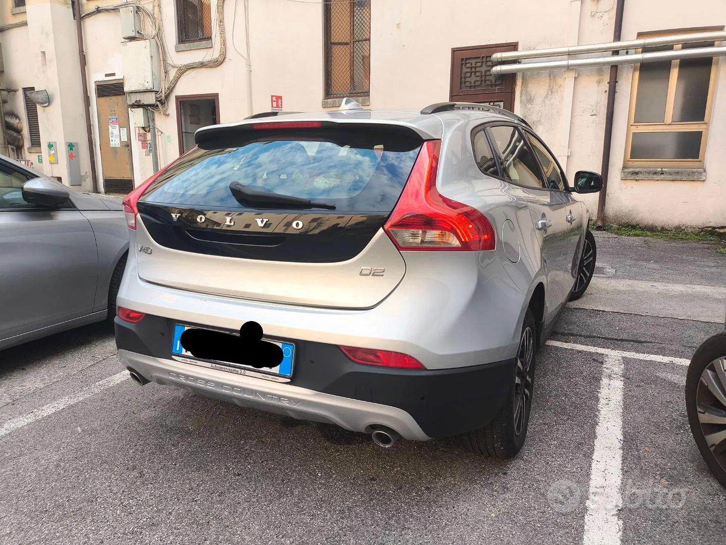 Volvo V40 2018 photo 2