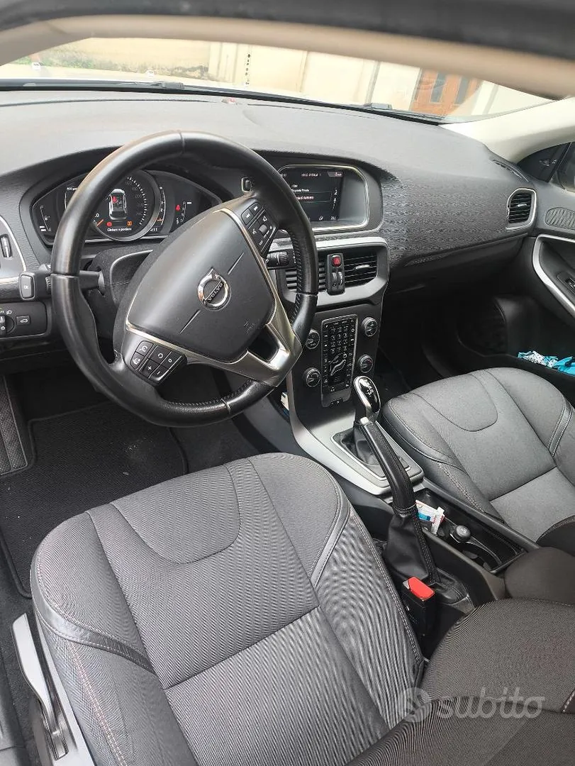 Volvo V40 2018 photo 4