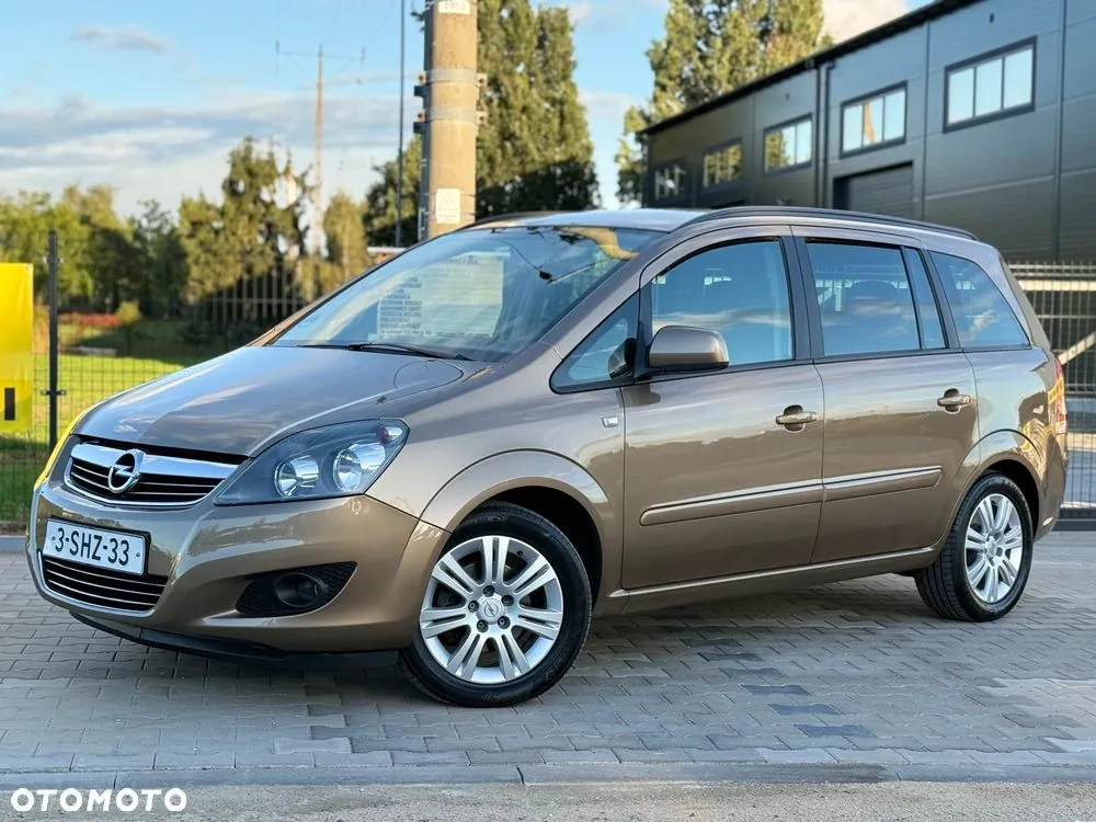 Opel Zafira 2013 photo 3