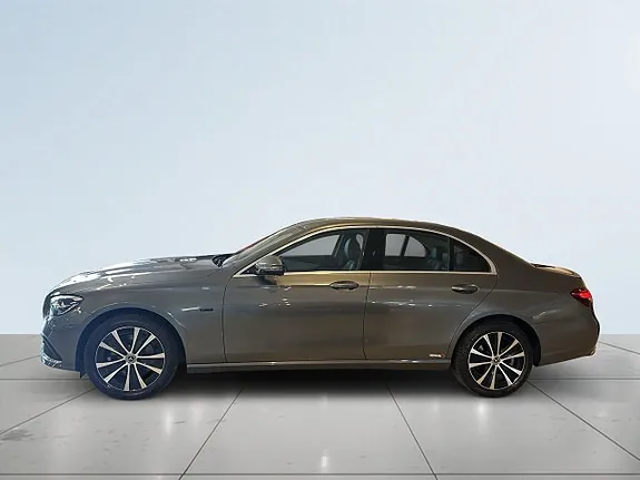 Mercedes-Benz E300 De 2021 photo 4