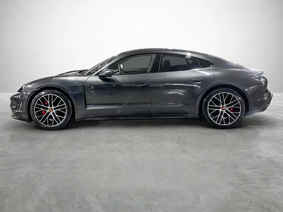 Porsche Taycan 2021 photo 2