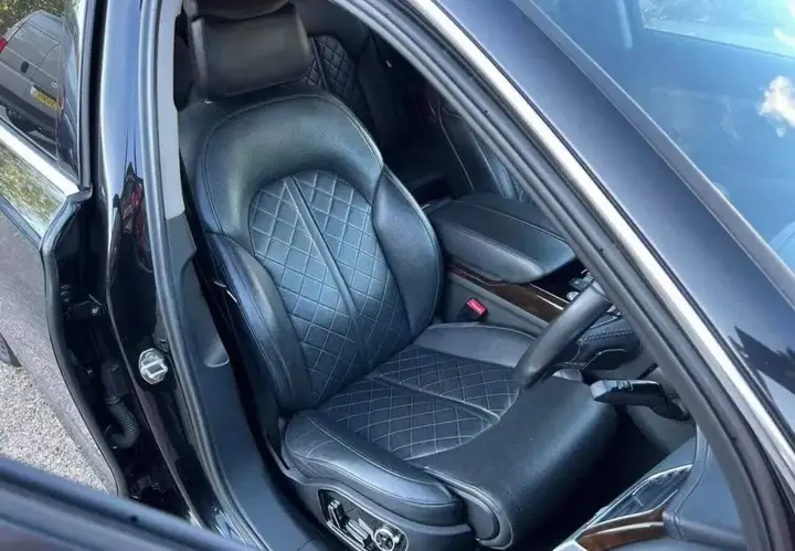 Audi A8 2015 photo 5