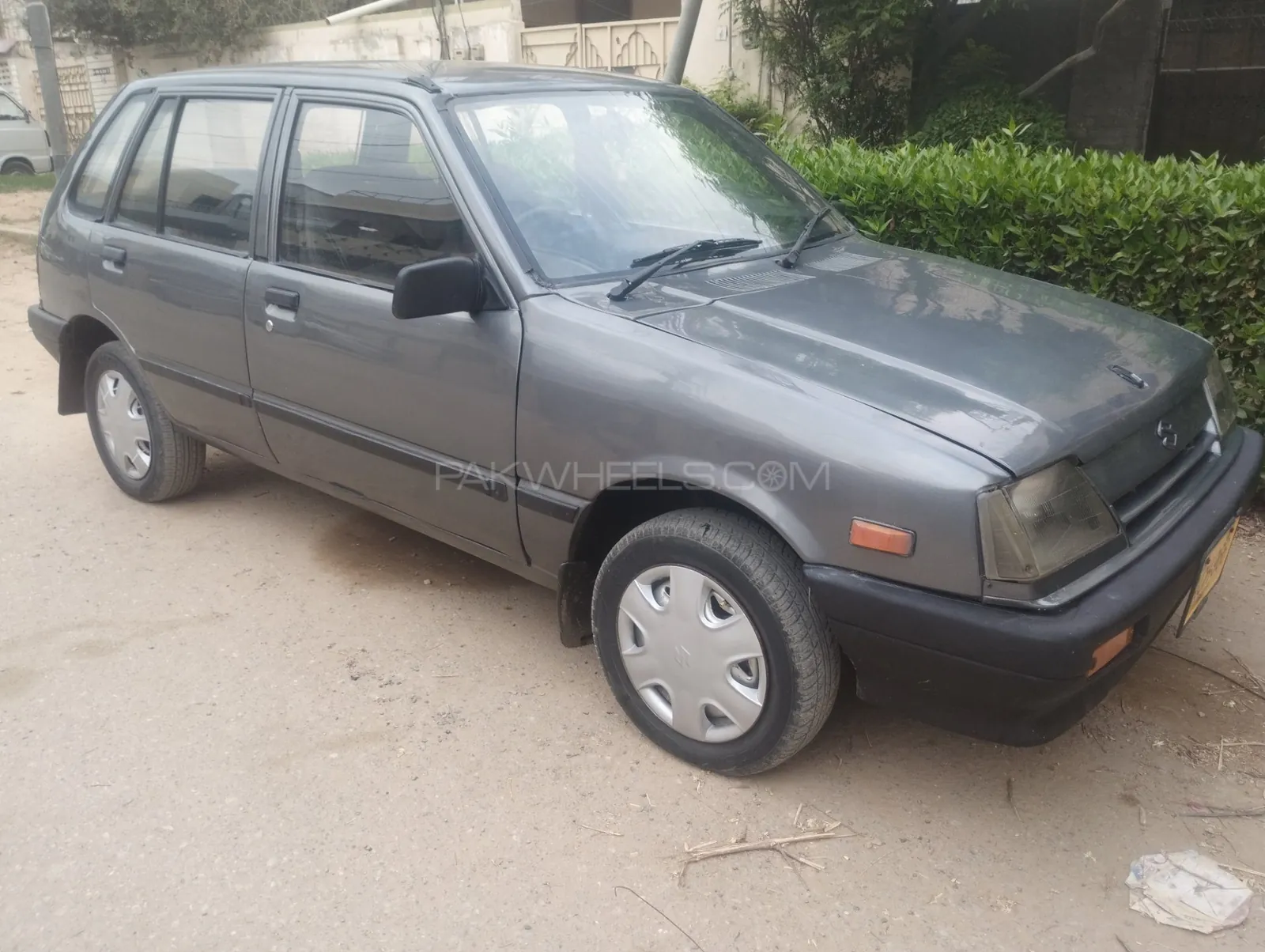 Suzuki Khyber