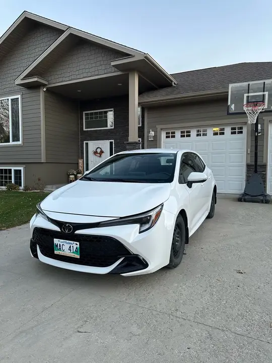 Toyota Corolla 2023 photo 2