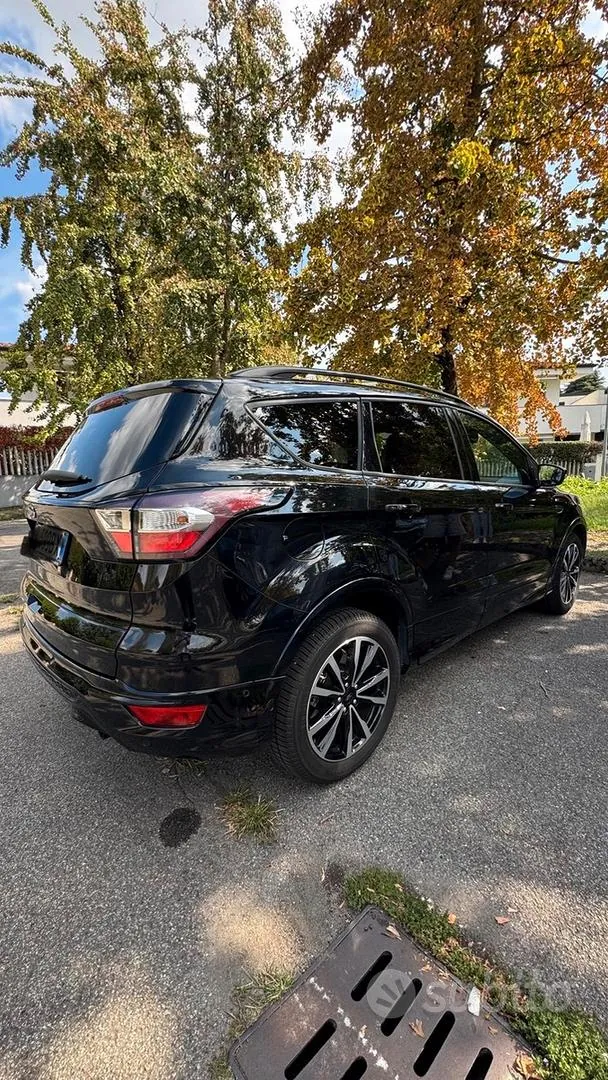 Ford Kuga 2017 photo 2