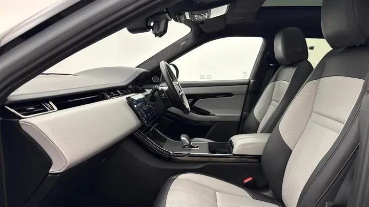 Land Rover Range Rover Evoque 2025 photo 3