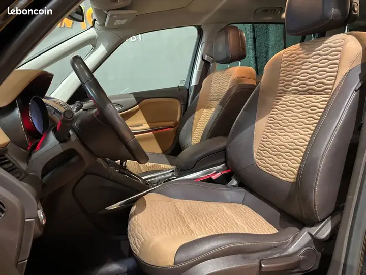 Opel Zafira Tourer 2012 photo 5