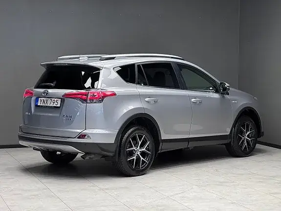 Toyota Rav4 2017 photo 2