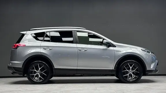 Toyota Rav4 2017 photo 4