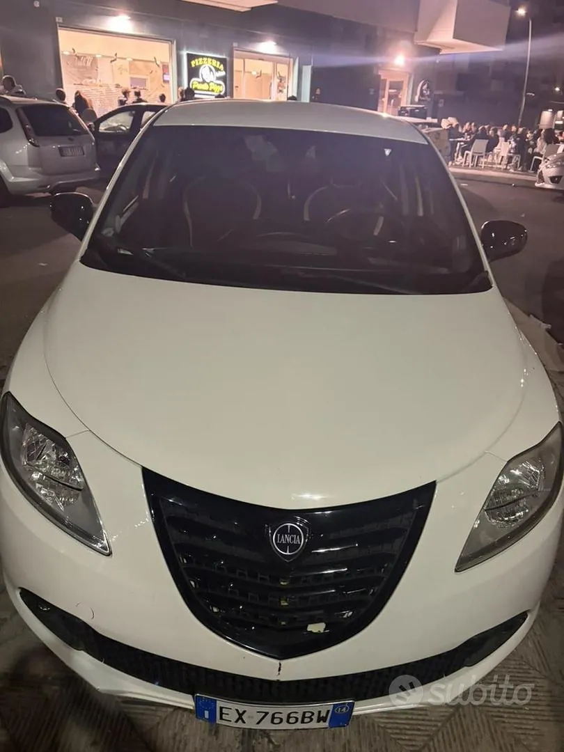 Lancia Ypsilon 2014 photo 4