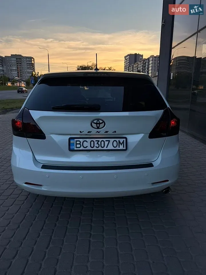 Toyota Venza 2014 photo 5