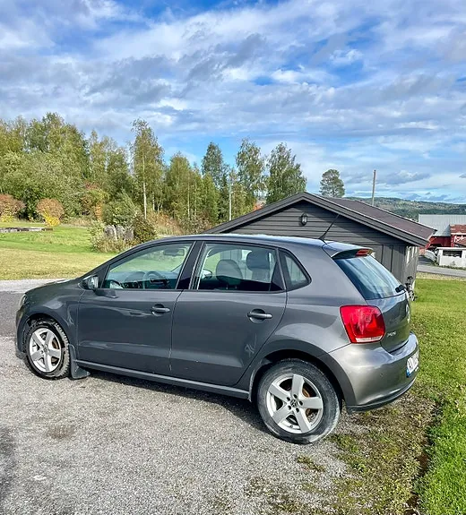 Volkswagen Polo 2010 photo 2