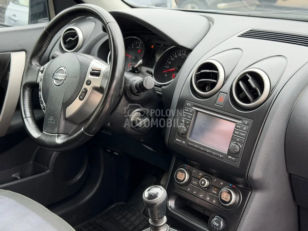 Nissan Qashqai 2011 photo 4
