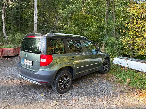 Skoda Yeti 2013 photo 2