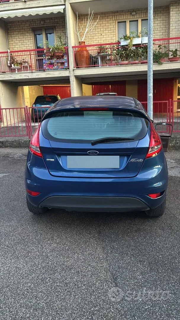 Ford Fiesta 2010 photo 4