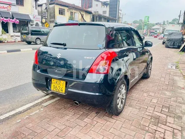 Suzuki Swift 2008 photo 4