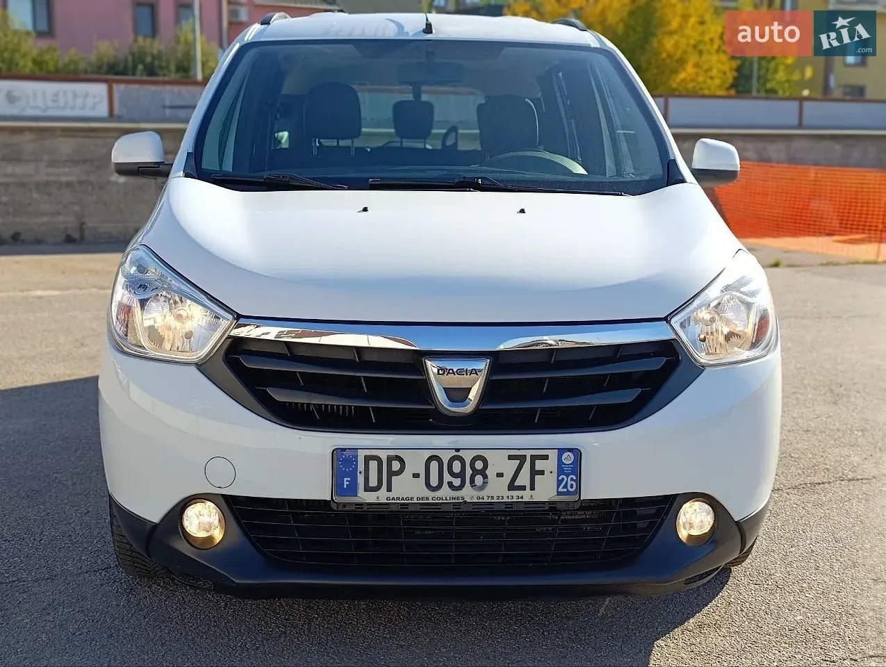 Dacia Lodgy 2012 photo 2