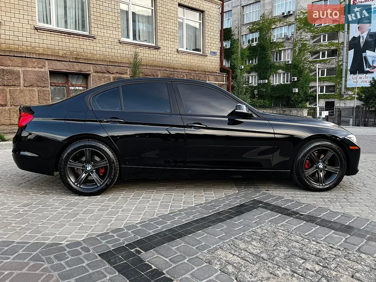 BMW 3 Series 2013 photo 3