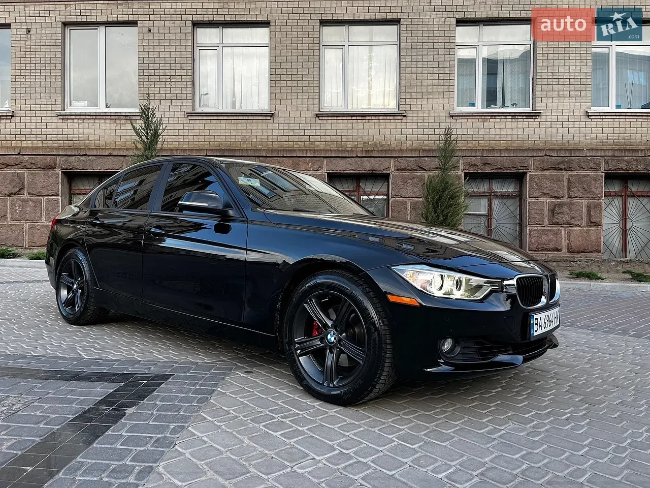 BMW 3 Series 2013 photo 2