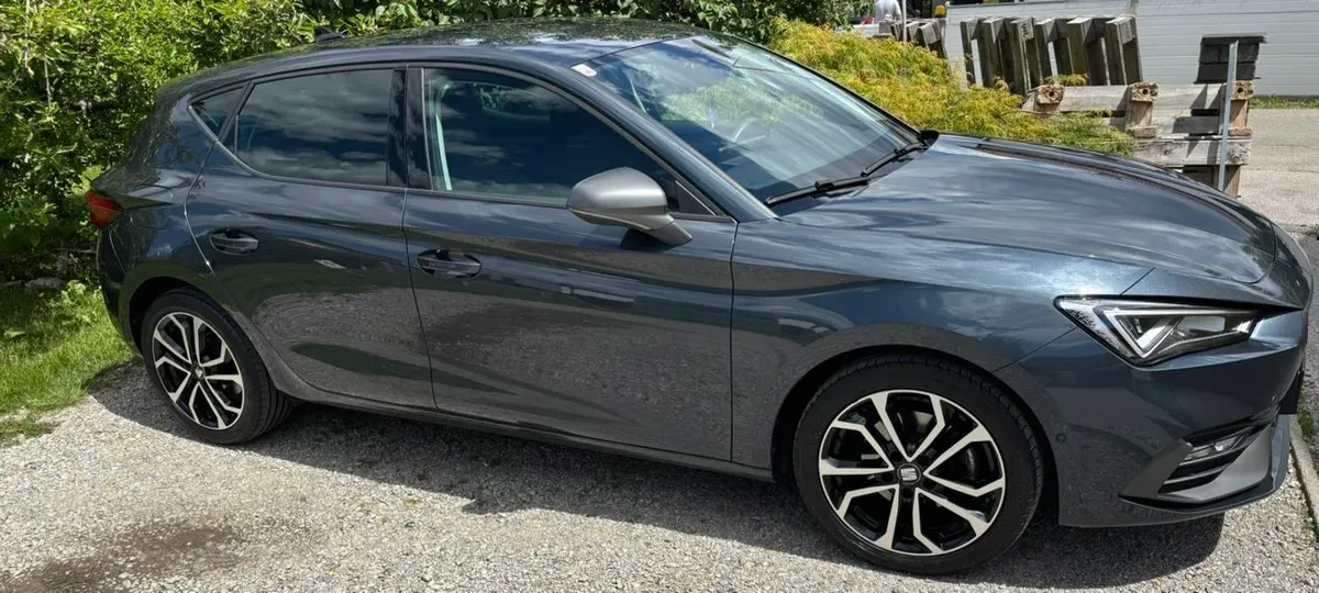 Seat Leon 2021 photo 2