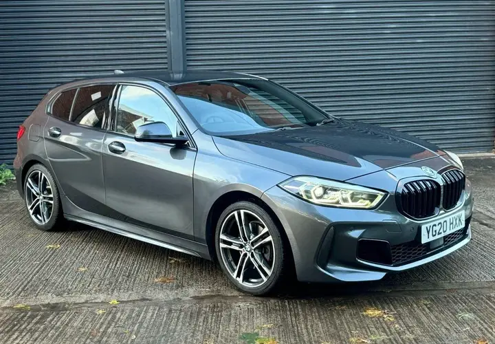 BMW 1 Series 2020 photo 2