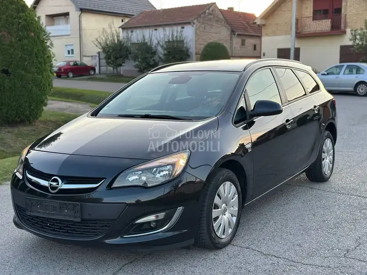 Opel Astra J