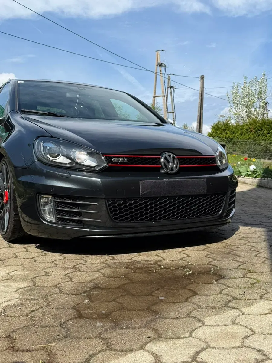 Volkswagen Golf 2010 photo 3