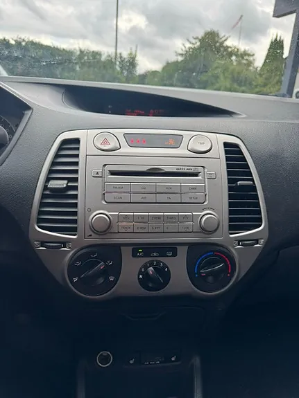 Hyundai I20 2010 photo 5