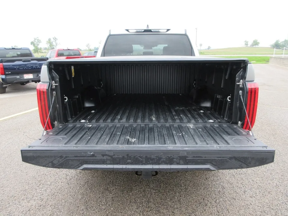 Toyota Tundra 2023 photo 5