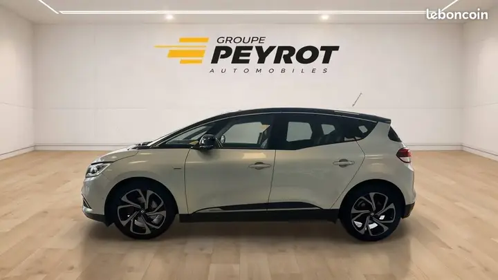 Renault Scenic 2017 photo 3