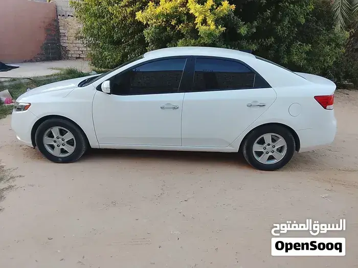 Kia Forte 2010 photo 4
