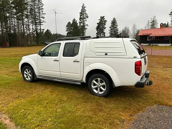 Nissan Navara 2014 photo 4