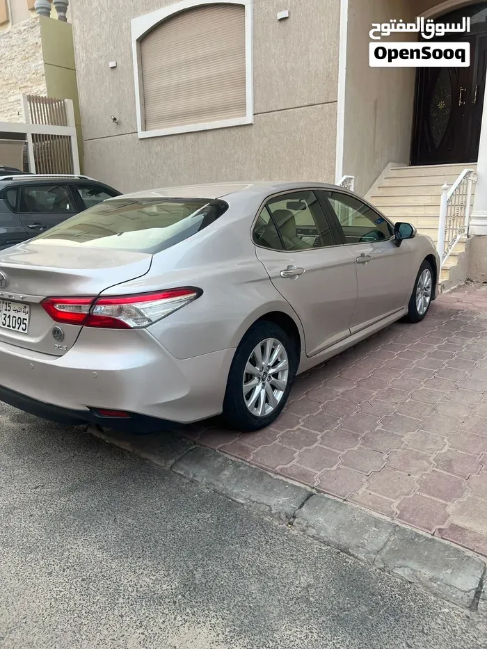 Toyota Camry 2018 photo 3
