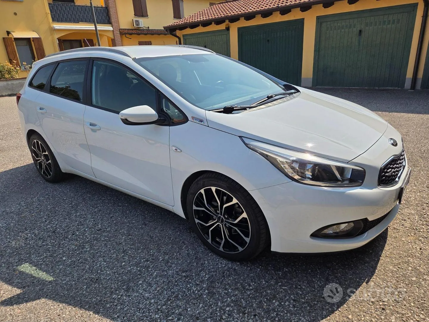 Kia Ceed 2013 photo 4
