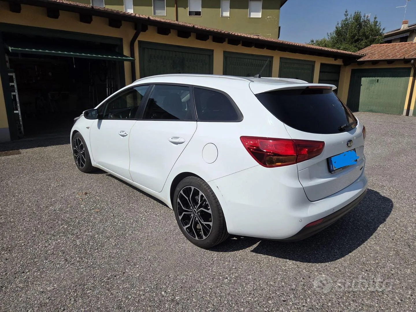 Kia Ceed 2013 photo 2