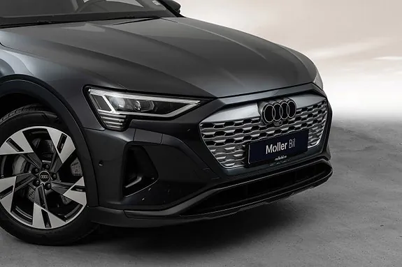 Audi Q8 E-Tron 2024 photo 3