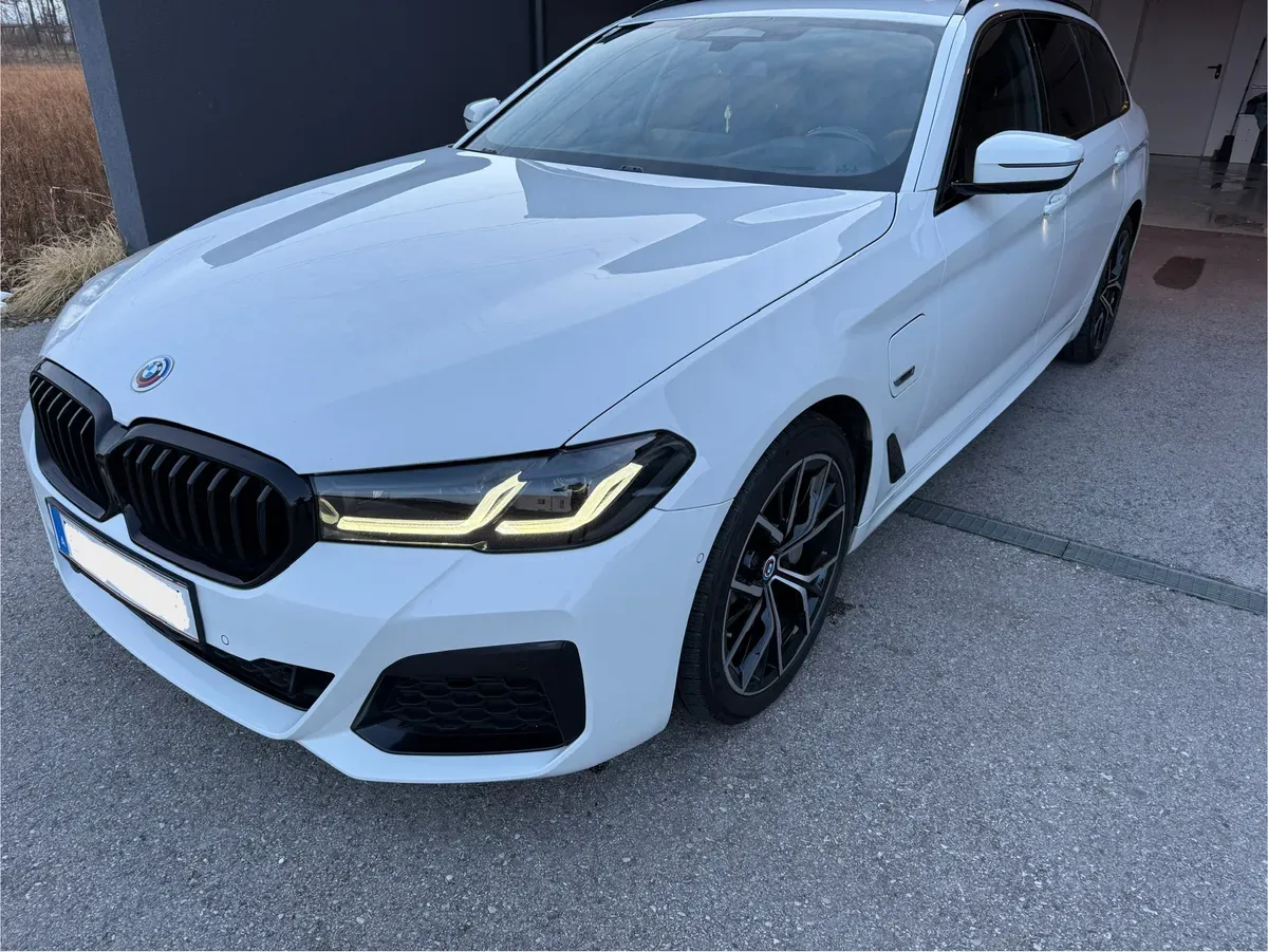 BMW 5 Series 2022 photo 3