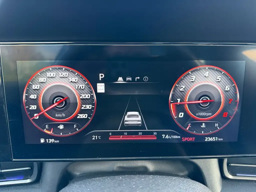 Hyundai Elantra 2025 photo 5
